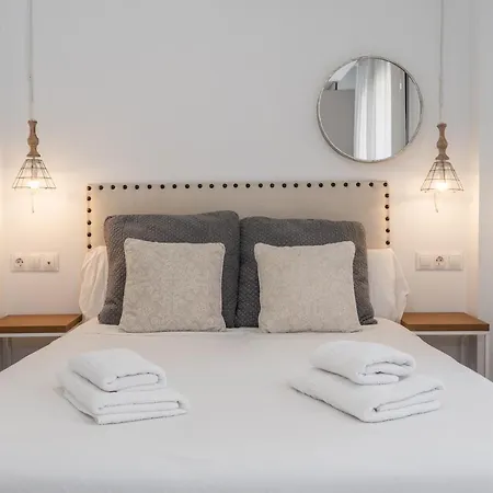Tuguest Gran Via Apartments-3